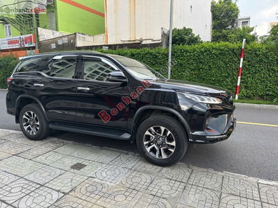 Xe Toyota Fortuner 2.8V 4x4 AT Legender 2021