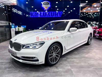 Xe BMW 7 Series 730Li 2015