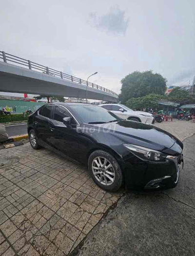 Mazda 3 2018 1.5 AT Sedan - 16 km