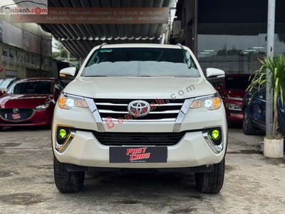 Xe Toyota Fortuner 2.7V 4x2 AT 2017
