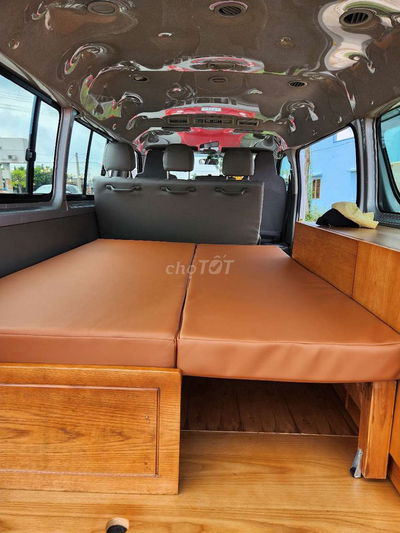 Toyota Hiace 2006 6N/900kg mobihome siêu đẹp