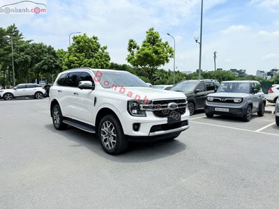 Xe Ford Everest Titanium Plus 2.0L 4x4 AT 2024
