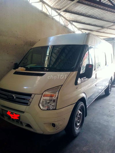 Ford Transit 2016 Van - tải trọng 900kg