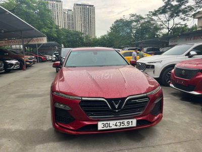 VinFast Lux A2.0 2019 2.0 AT - 100000000