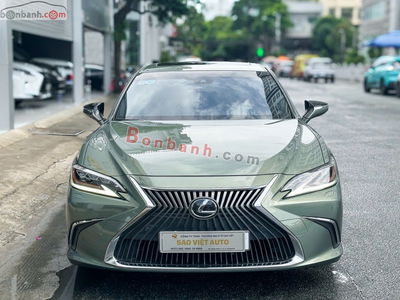 Xe Lexus ES 250 2021