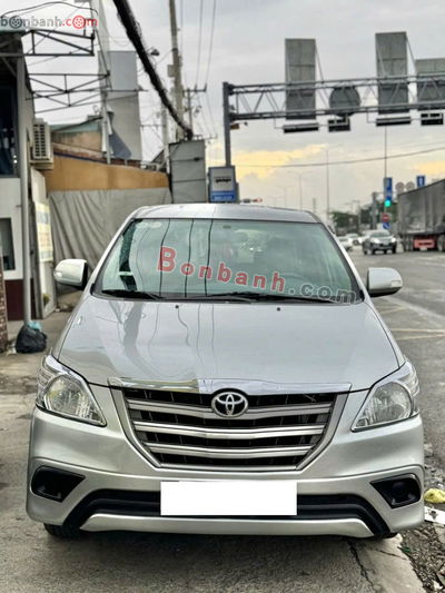 Xe Toyota Innova 2.0E 2016
