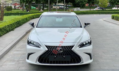 Xe Lexus ES 250 2025