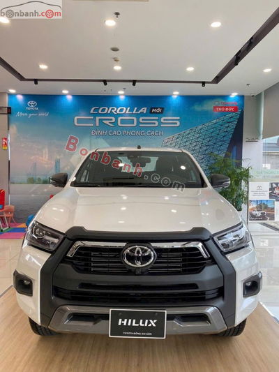 Xe Toyota Hilux Adventure 2.8L 4x4 AT 2025