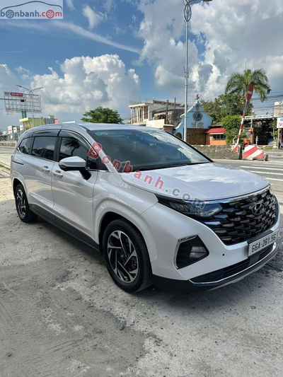 Xe Hyundai Custin Cao Cấp 2.0T 2023