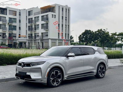 Xe VinFast VF9 Plus 2023