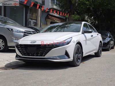Xe Hyundai Elantra 1.6 AT Đặc biệt 2022