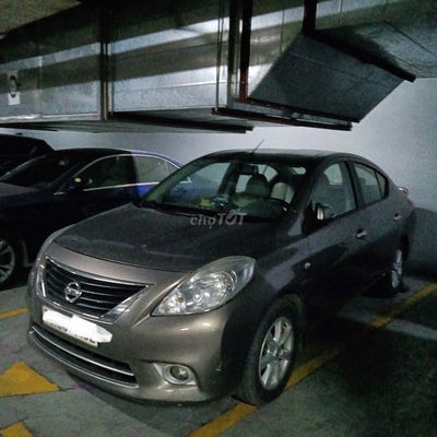 Chính chủ bán xe Nissan Sunny 2015 XV - 10000 km