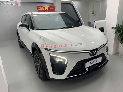Xe VinFast VF7 Plus 2025