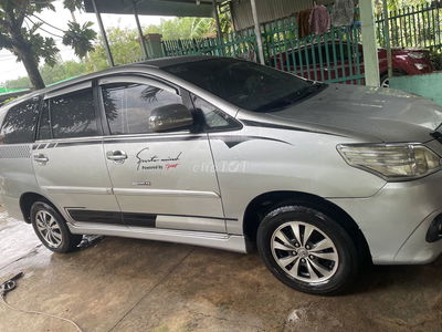 Toyota Innova 2015 2.0E xe đẹp giá rẻ