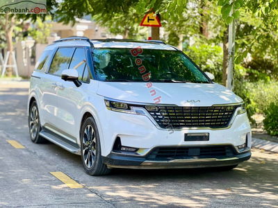 Xe Kia Carnival Signature 2.2D 2021