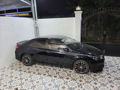 Toyota Corolla Altis 2017 2.0V - 66000 km