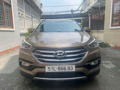 Hyundai Santafe 2.4l 2 cầu SX 2017 trả trước 240tr