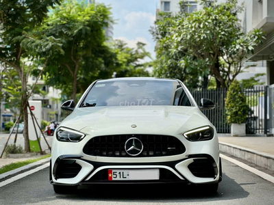 Mercedes Benz C200 Plus 2022 - 15000 km