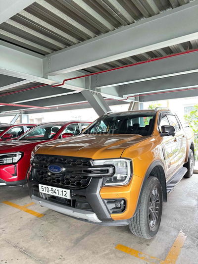 Wildtrak 4x4 SX 2023 xe cá nhân đứng tên.