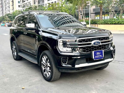 Cần bán ngay Everest Titanium 4x2 2023 giá mềm