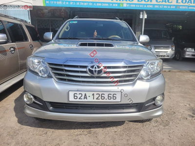 Xe Toyota Fortuner 2.5G 2016