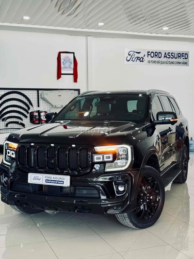 Ford Everest 2023 Titanium Plus 2.0L 4x4 AT