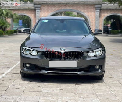 Xe BMW 3 Series 320i 2013