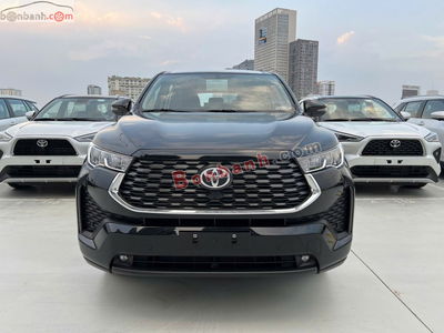 Xe Toyota Innova Cross 2.0 CVT 2025