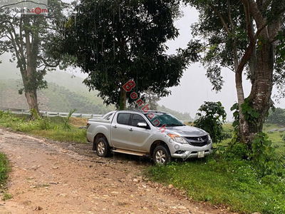 Xe Mazda BT50 2.2L 4x4 MT 2015