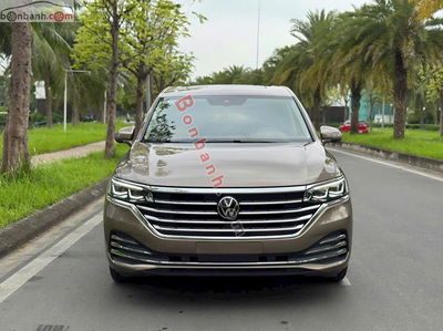 Xe Volkswagen Viloran Luxury 2025