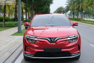 Xe VinFast VF8 Plus AWD 2023