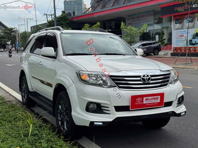 Xe Toyota Fortuner TRD Sportivo 4x2 AT 2016