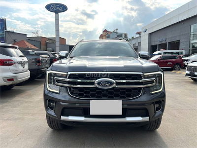 Hãng Bán Everest Titanium 2022 4x2 AT - 67000 km