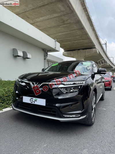 Xe VinFast VF8 Eco AWD 2023