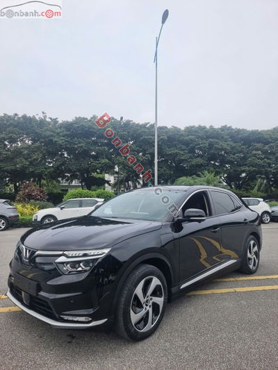 Xe VinFast VF8 Eco AWD 2023