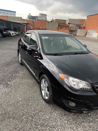 Hyundai Avante 2011 1.6 AT - 124000 km