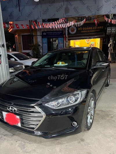 Hyundai Elantra 2018 2.0 AT - 7 km