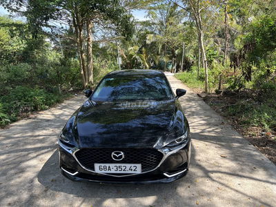 Mazda 3 2022 1.5L Luxury - 26000 km