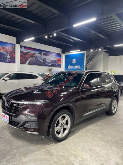Xe VinFast Lux SA 2.0 Plus 2.0 AT 2020