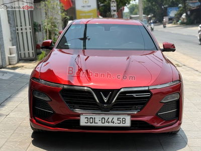 Xe VinFast Lux A 2.0 Premium 2.0 AT 2019