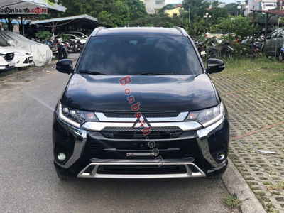 Xe Mitsubishi Outlander Premium 2.0 CVT 2022