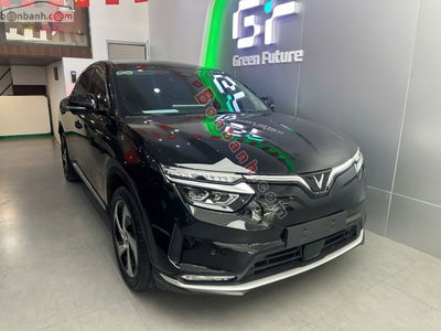 Xe VinFast VF8 Eco AWD 2023