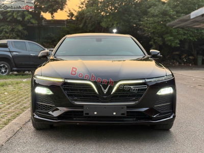 Xe VinFast Lux A 2.0 Plus 2.0 AT 2020