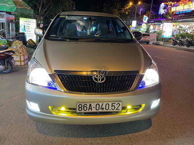 Toyota Innova 2006 G - 175000 km