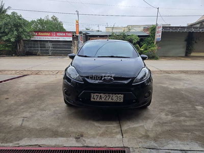 Ford Fiesta 2011 1.5 AT Sedan - 100000 km
