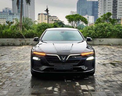 VinFast Lux A2.0 2022 - 30000 km