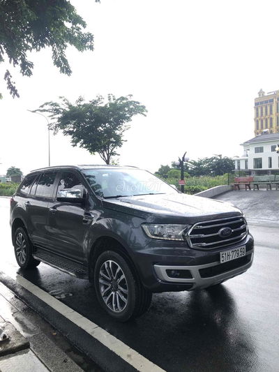 Ford Everest 2020 Titanium AT 4x2 - 300tr nhận xe