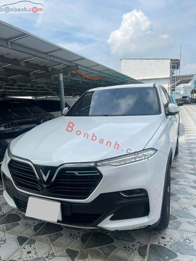 Xe VinFast Lux SA 2.0 Base 2.0 AT 2021