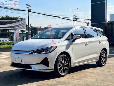 Xe BYD M6 Standard 2025