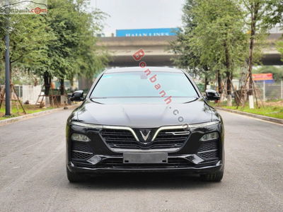 Xe VinFast Lux A 2.0 Premium 2.0 AT 2019